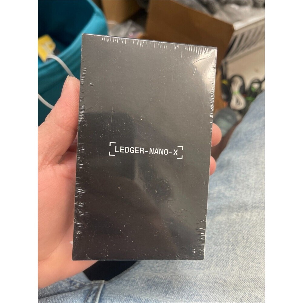 Ledger Nano X Cryptocurrency bluetooth Hardware wallet new sealed
